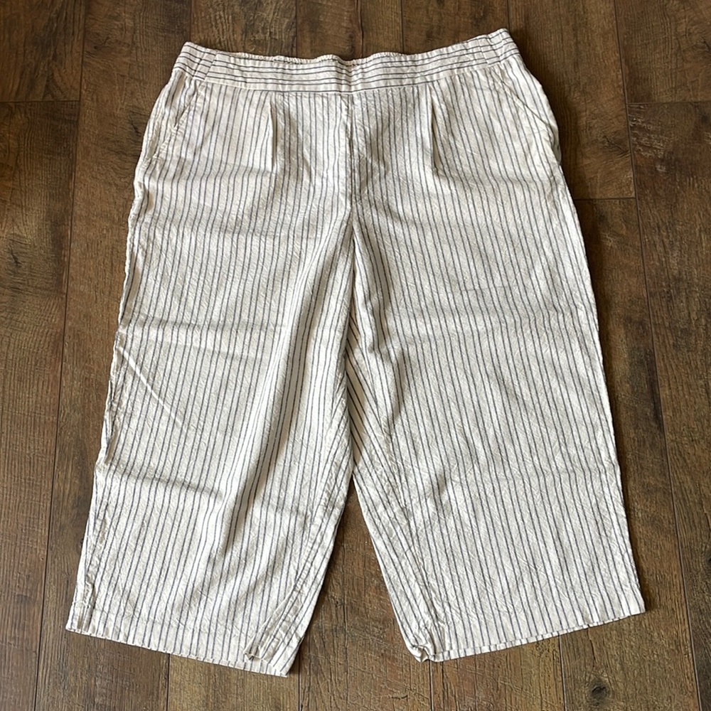 🛍️3/$20❗️APT 9 women’s 1X linen blend wide leg capri white with blue stripes #4